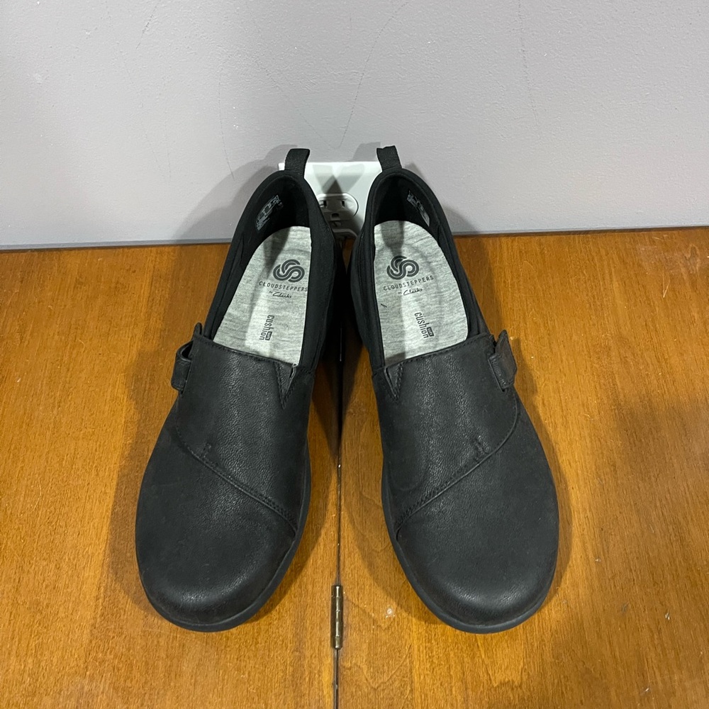 Clarks Cloudsteppers Loafers Size 9